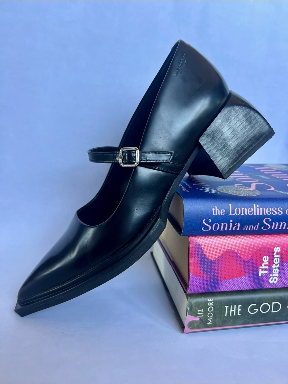 Vagabond Black Leather Mary Jane Heels Pointed Toe Block 2.75” Heel - Picture 5 of 6